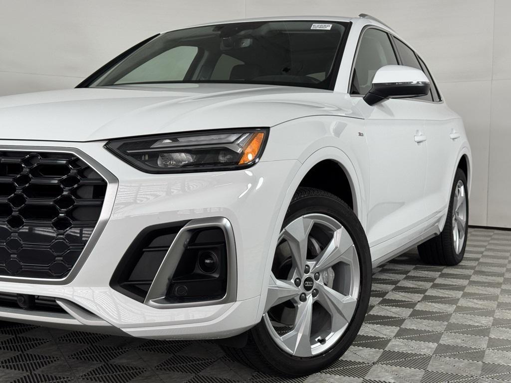 used 2025 Audi Q5 car, priced at $43,788