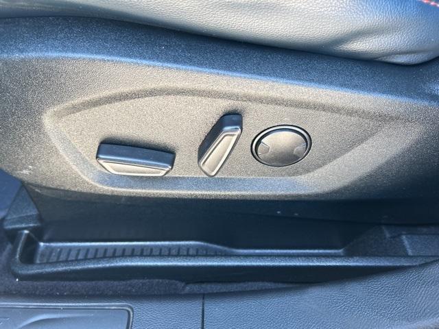 used 2022 Ford Edge car, priced at $22,900