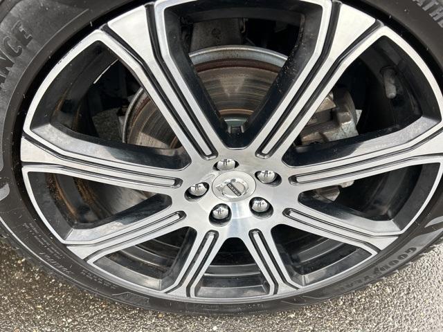 used 2021 Volvo XC60 car, priced at $24,500