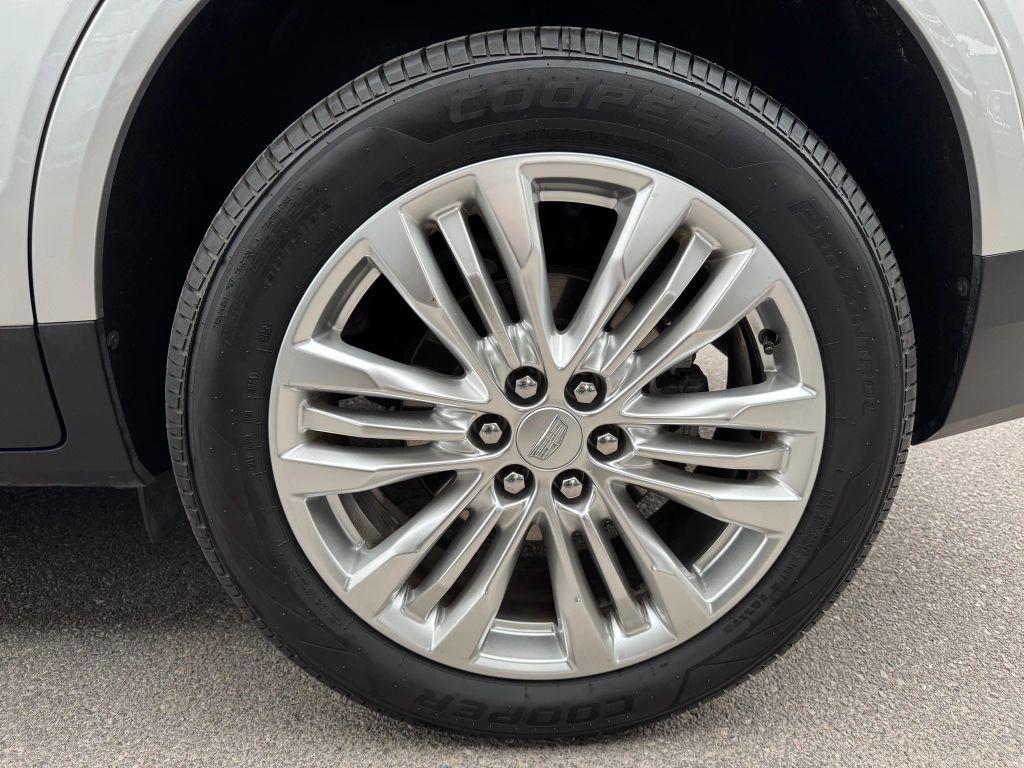 used 2018 Cadillac XT5 car, priced at $17,999