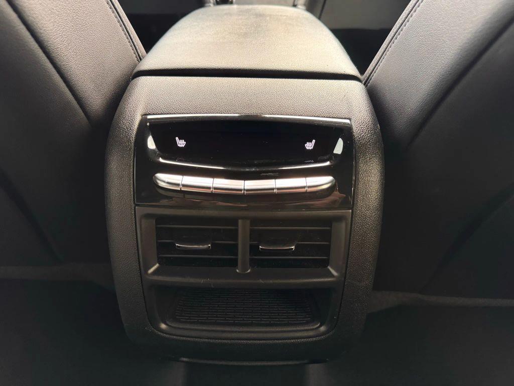 used 2021 Cadillac XT5 car, priced at $22,999