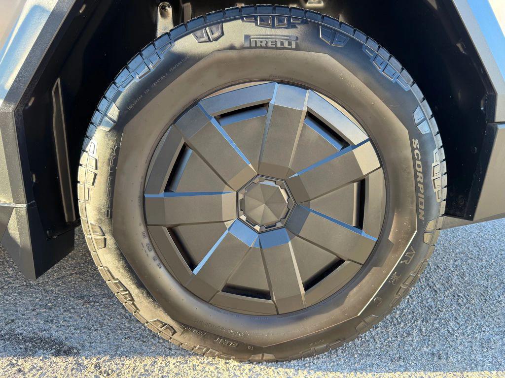 used 2024 Tesla Cybertruck car, priced at $77,757