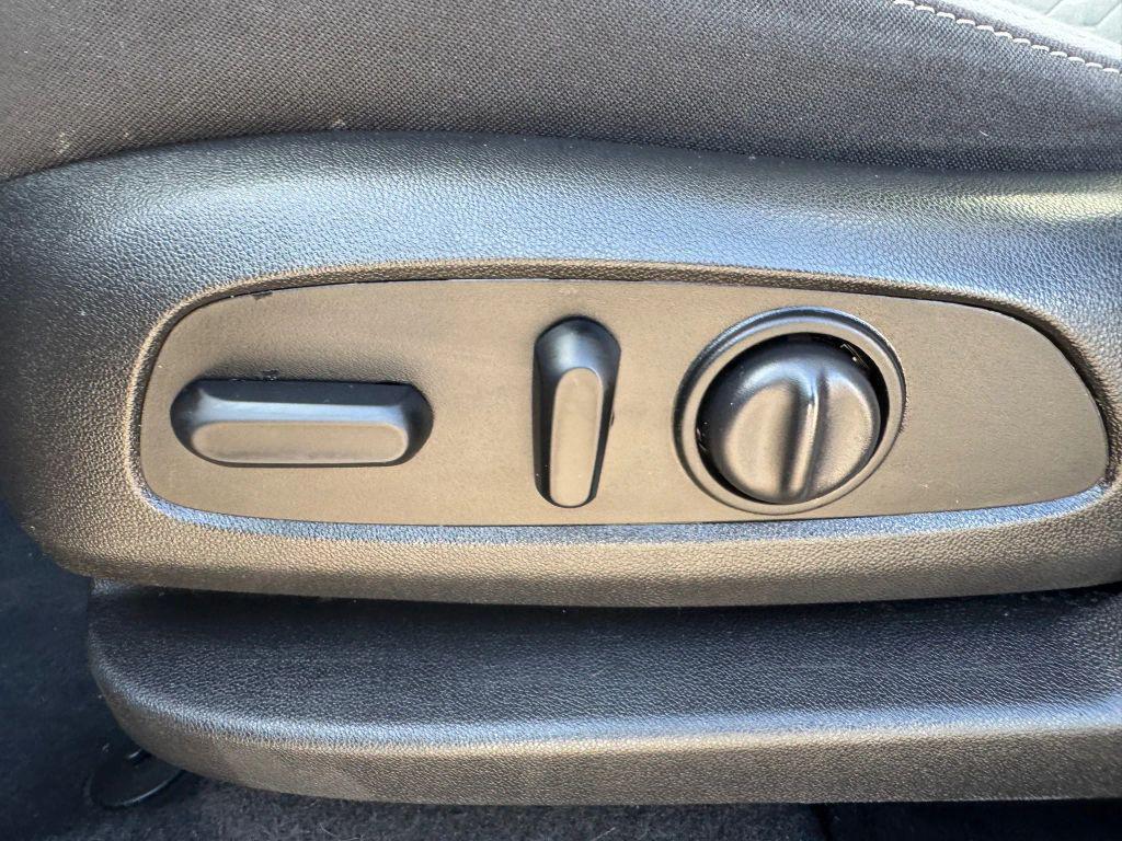 used 2020 Chevrolet Equinox car, priced at $13,999