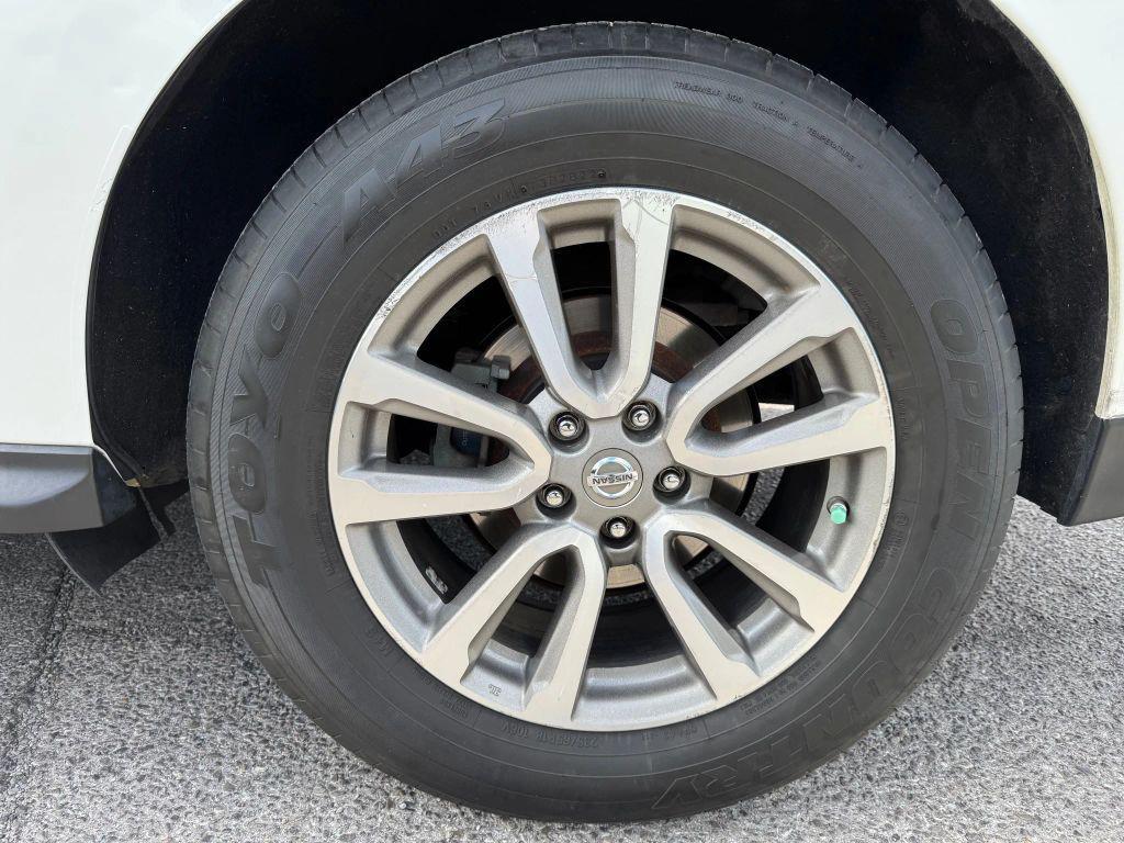 used 2015 Nissan Pathfinder car, priced at $10,999