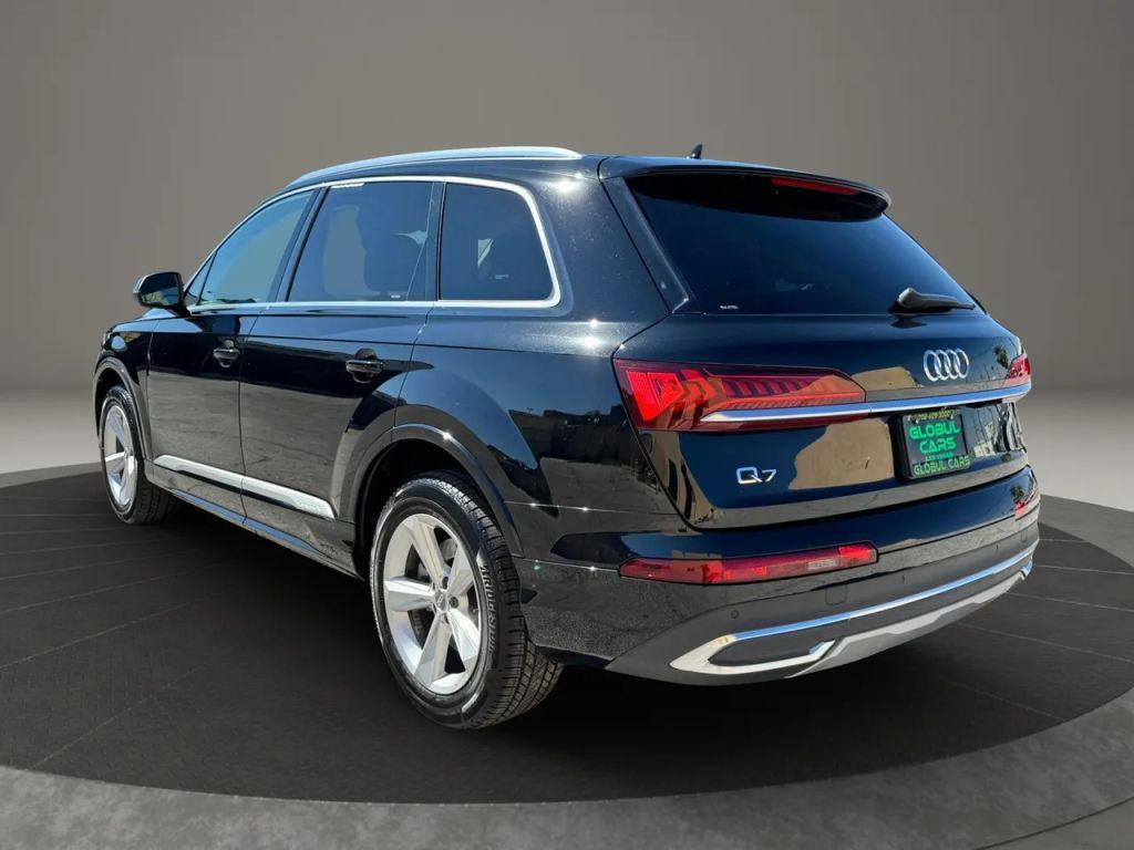 used 2021 Audi Q7 car, priced at $24,899