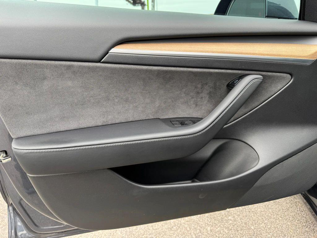used 2021 Tesla Model 3 car, priced at $17,999