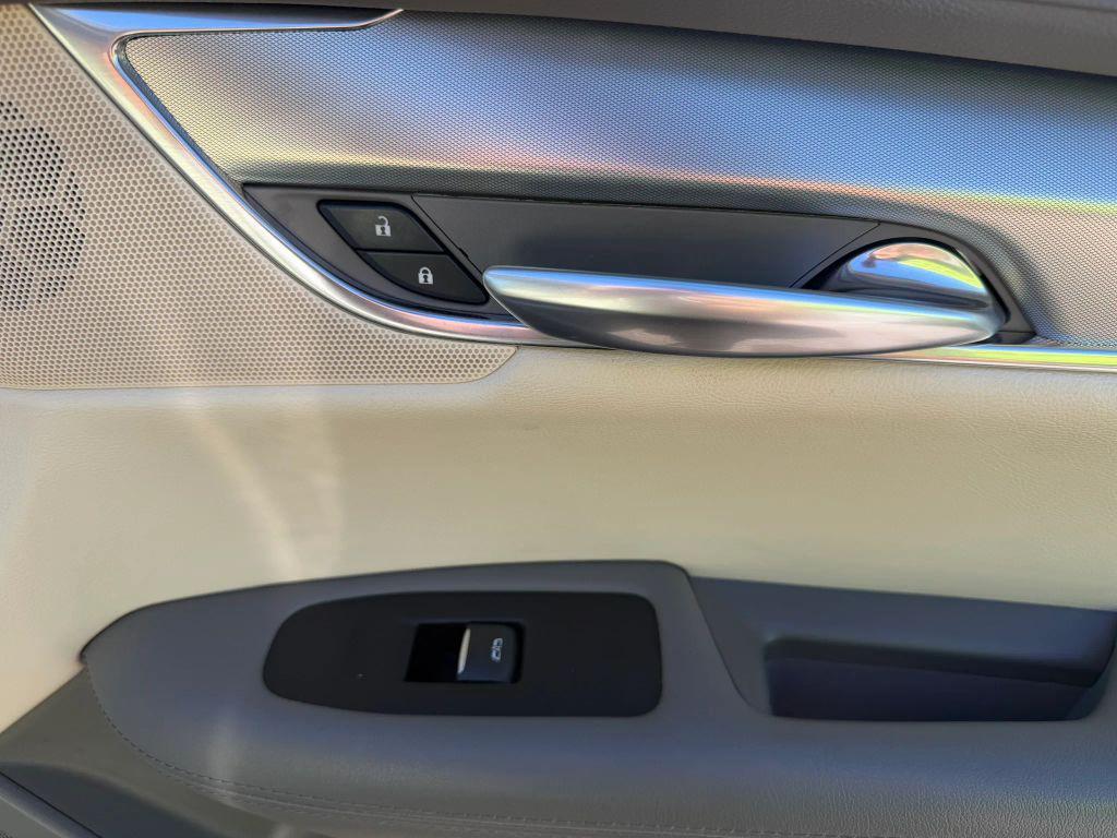 used 2019 Cadillac XT5 car, priced at $21,999