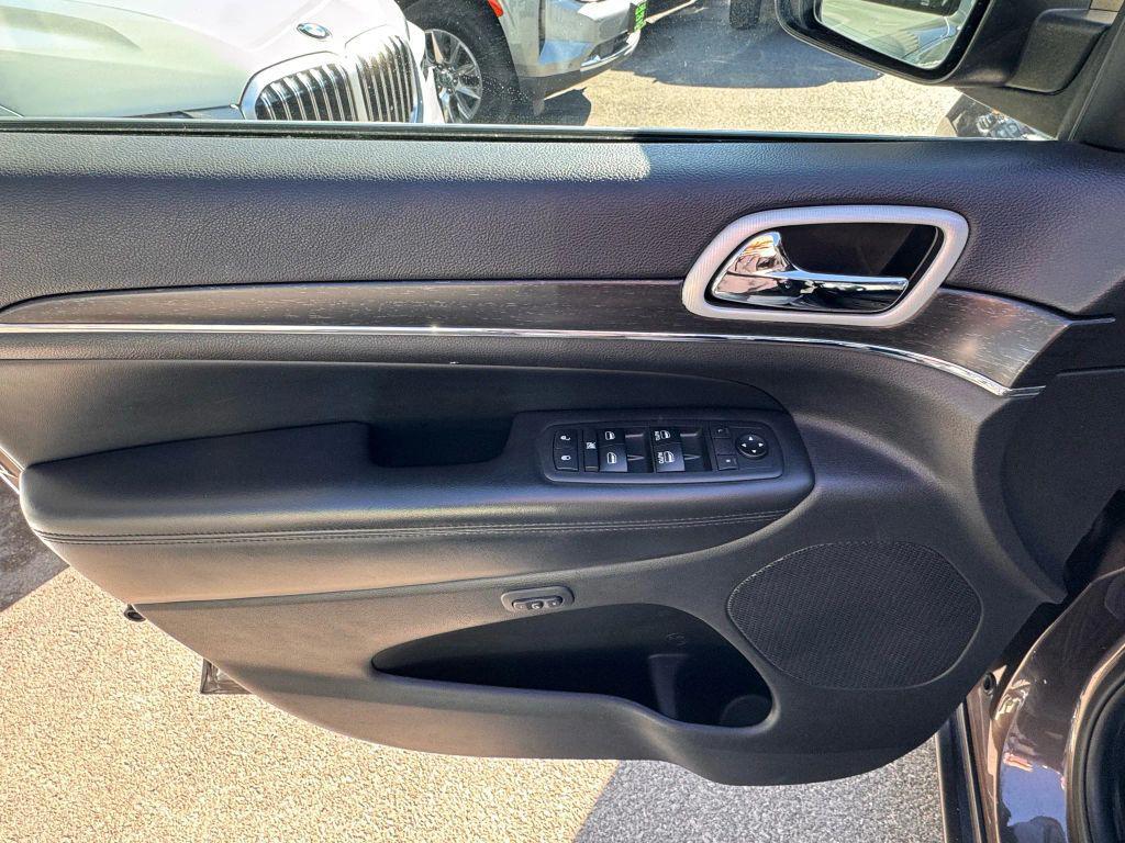 used 2018 Jeep Grand Cherokee car, priced at $19,999