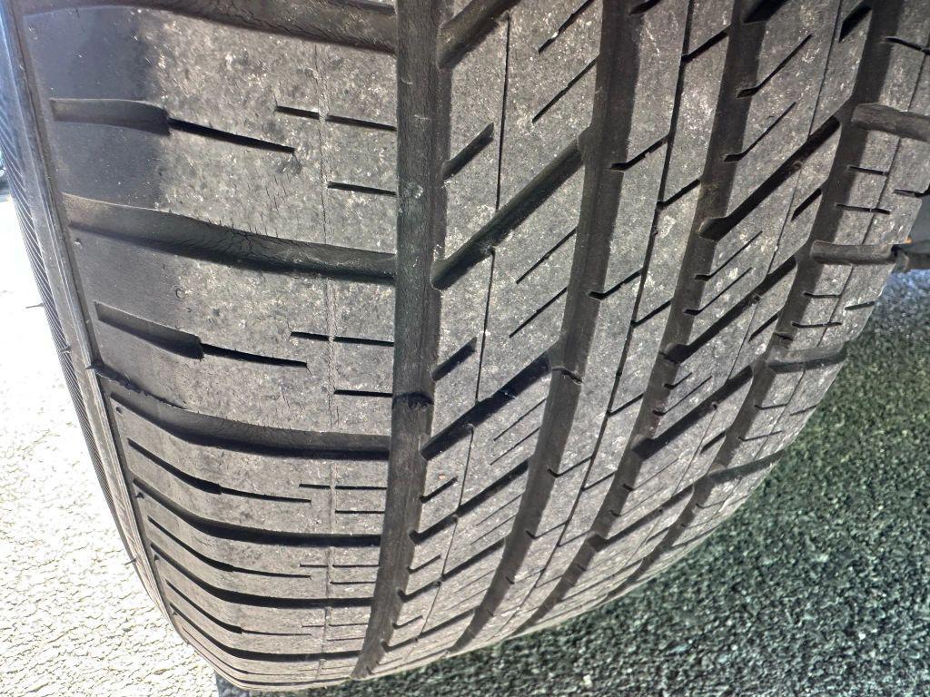 used 2017 Cadillac XT5 car, priced at $17,999