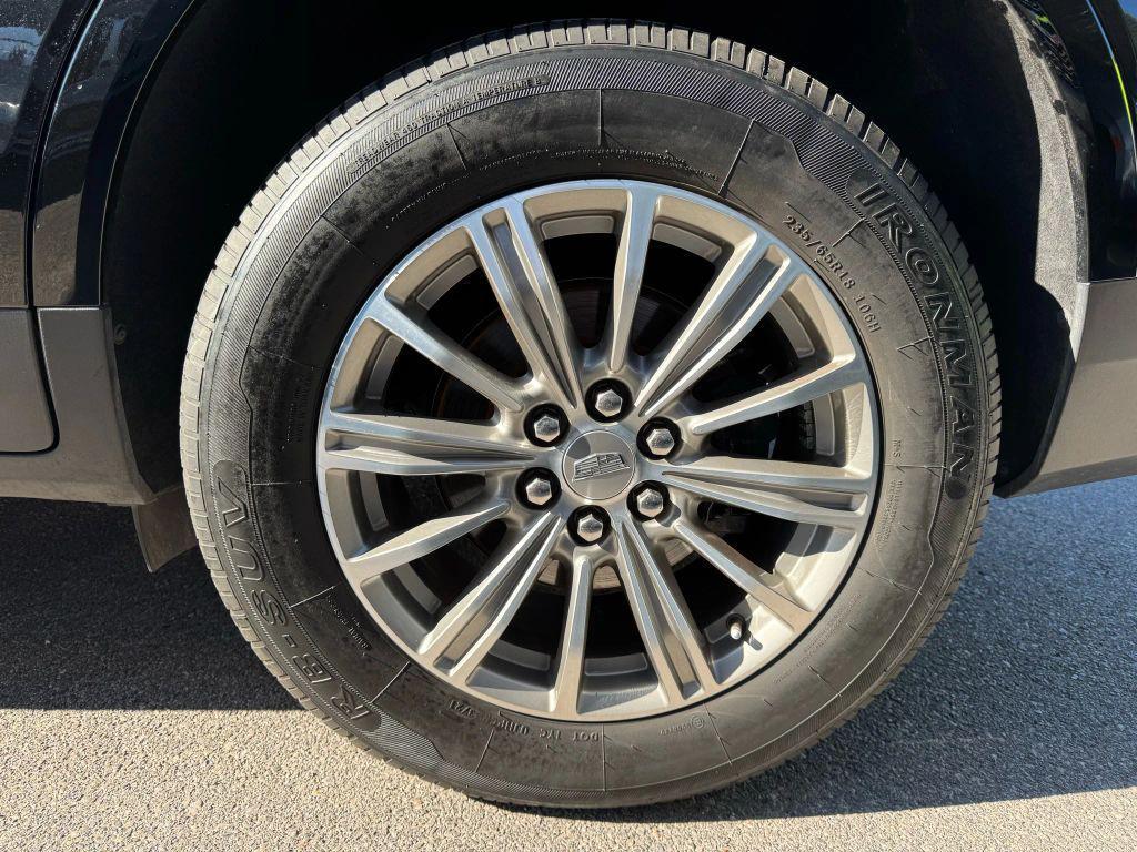 used 2017 Cadillac XT5 car, priced at $17,999