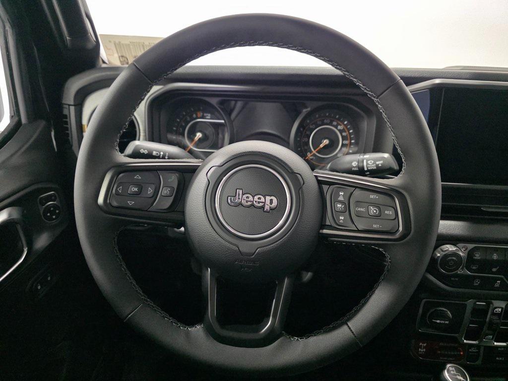 new 2025 Jeep Gladiator car, priced at $45,946