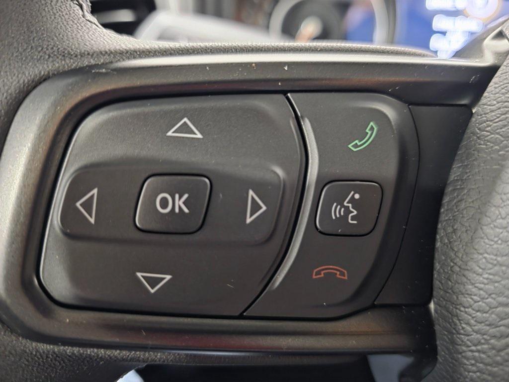 new 2025 Jeep Gladiator car, priced at $45,946