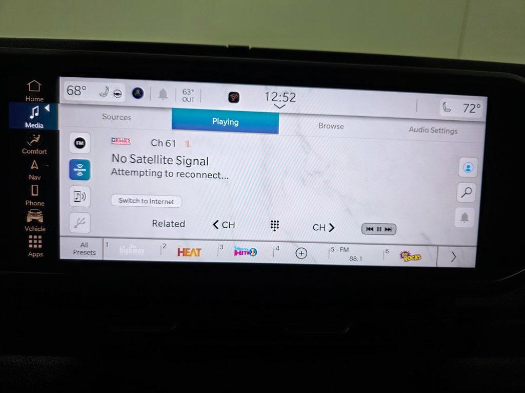 new 2025 Jeep Gladiator car, priced at $45,946