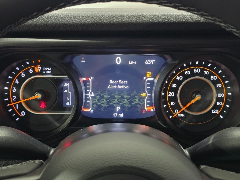 new 2025 Jeep Gladiator car, priced at $45,946