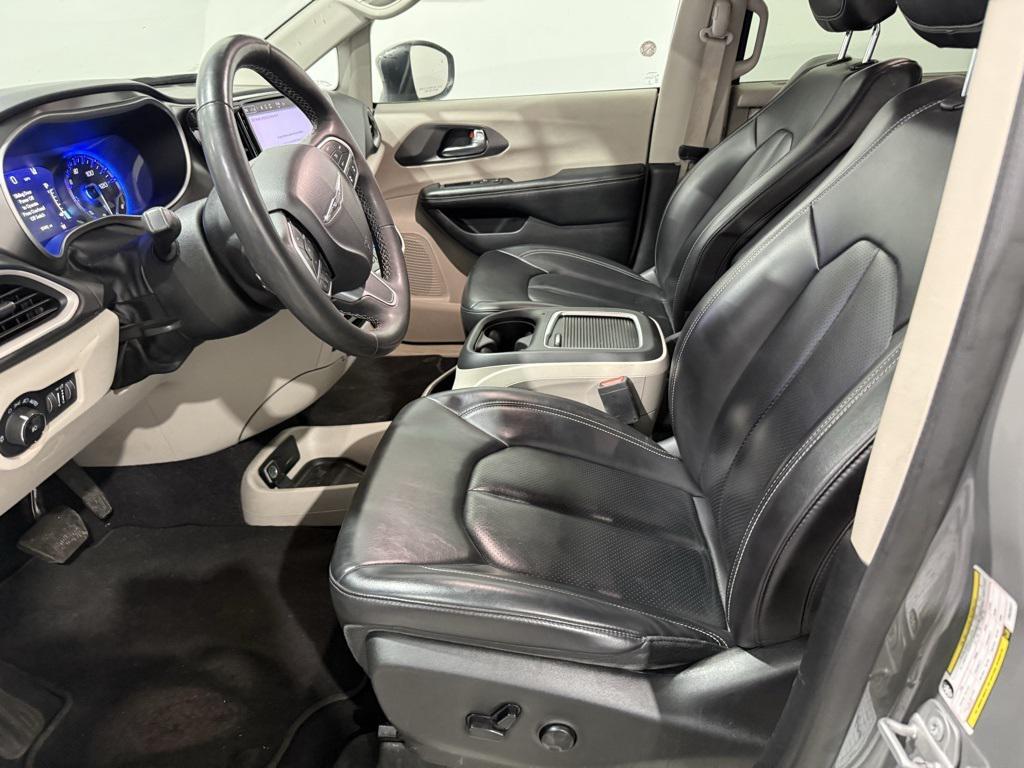 used 2023 Chrysler Pacifica car, priced at $24,670