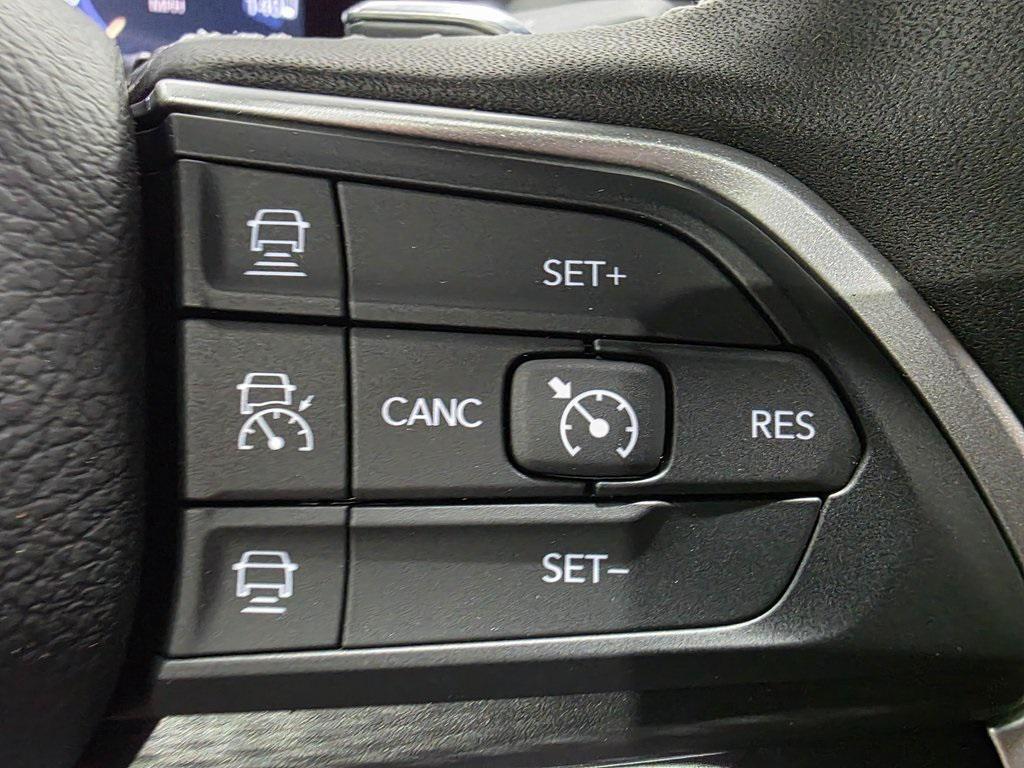 new 2025 Jeep Grand Cherokee car, priced at $40,243