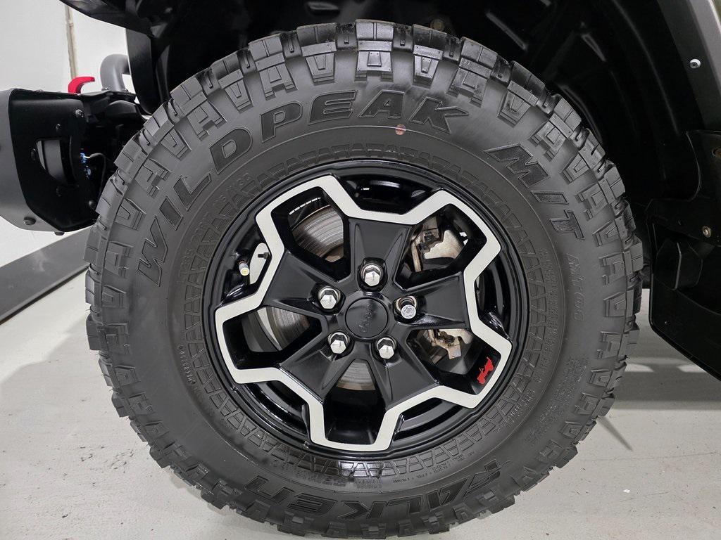 used 2021 Jeep Gladiator car, priced at $28,984