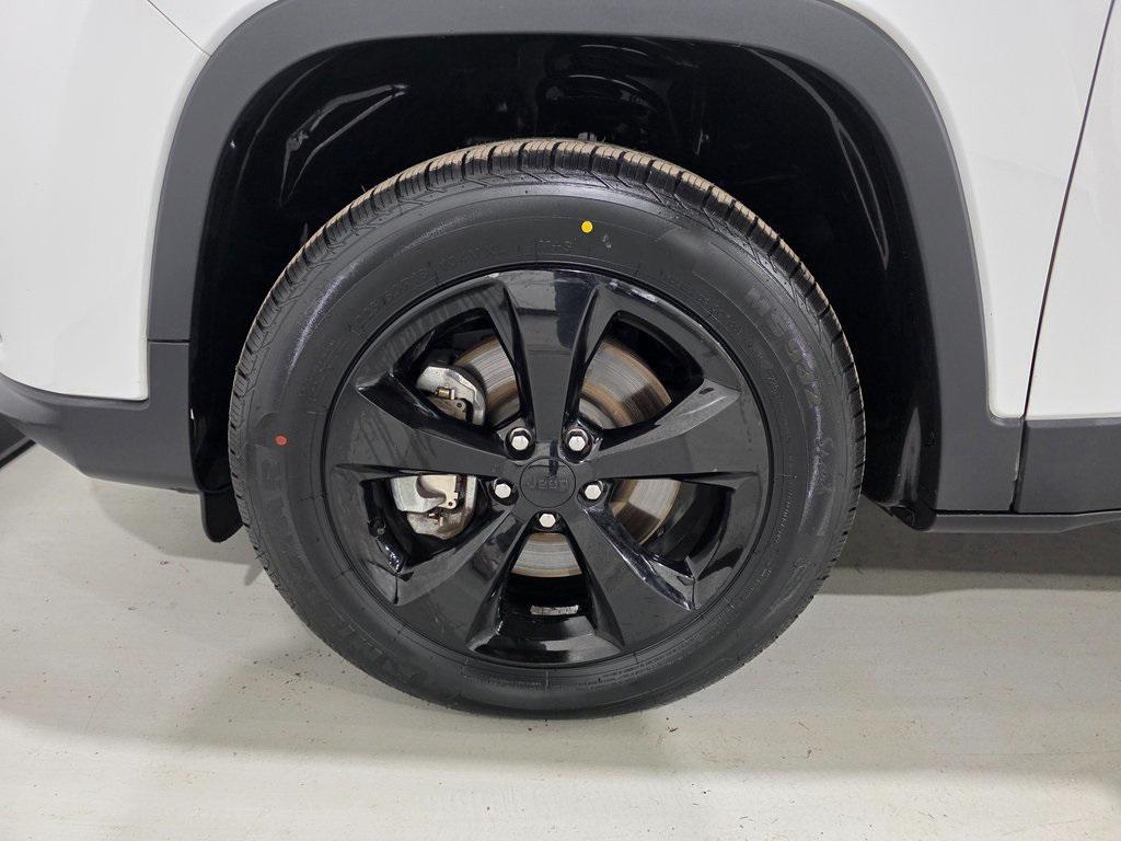 used 2019 Jeep Cherokee car, priced at $16,674