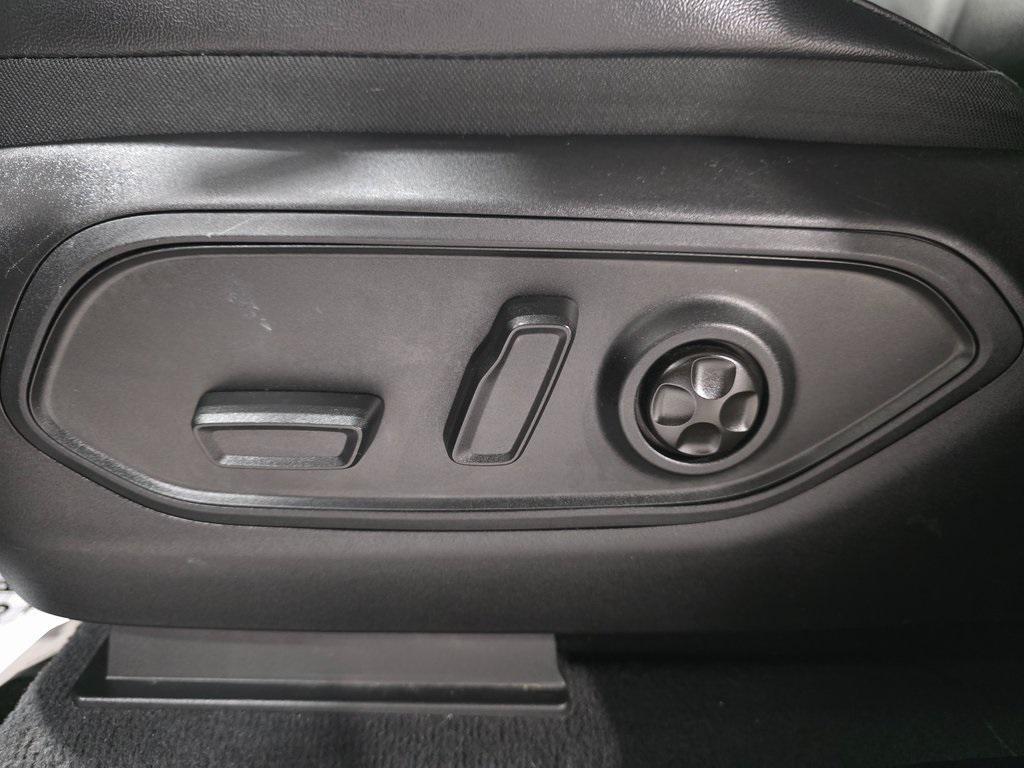 used 2023 Jeep Grand Cherokee car, priced at $26,732