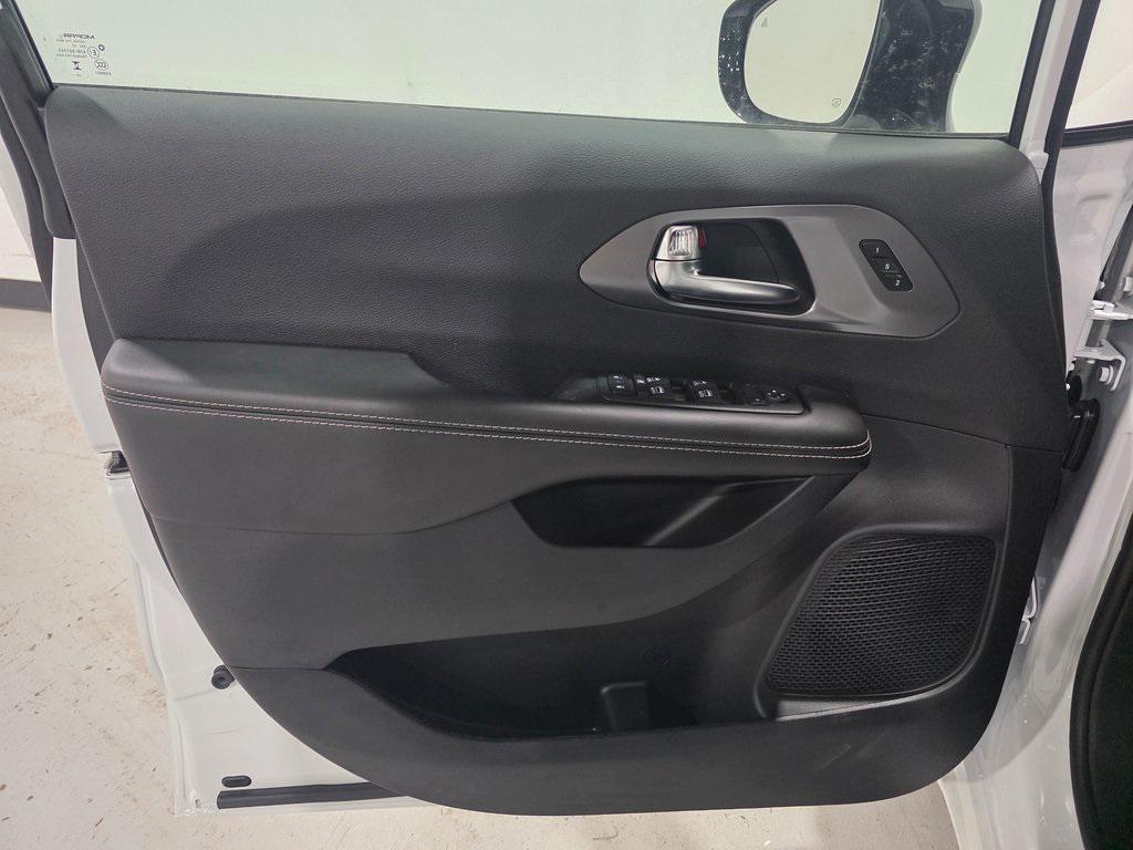 new 2026 Chrysler Pacifica car, priced at $42,850