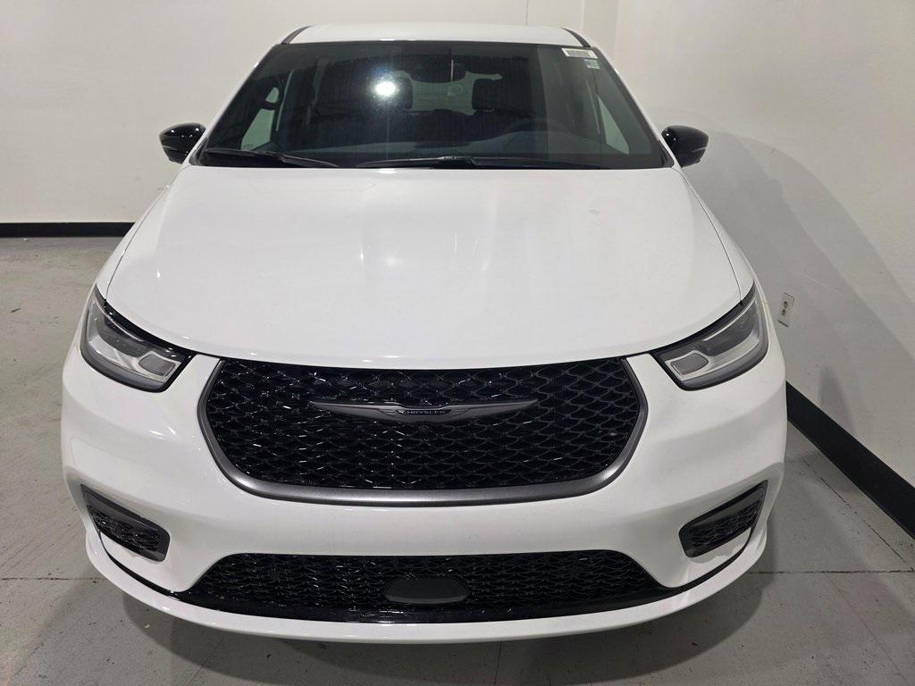 new 2026 Chrysler Pacifica car, priced at $42,850