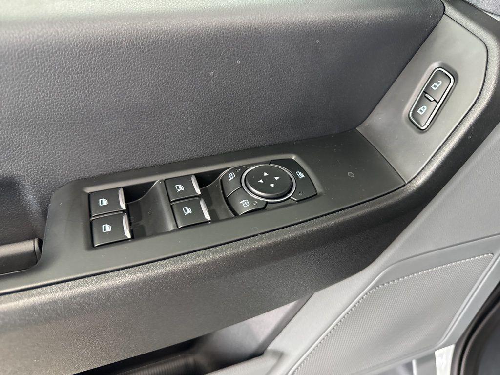 new 2024 Ford F-350 car, priced at $53,000