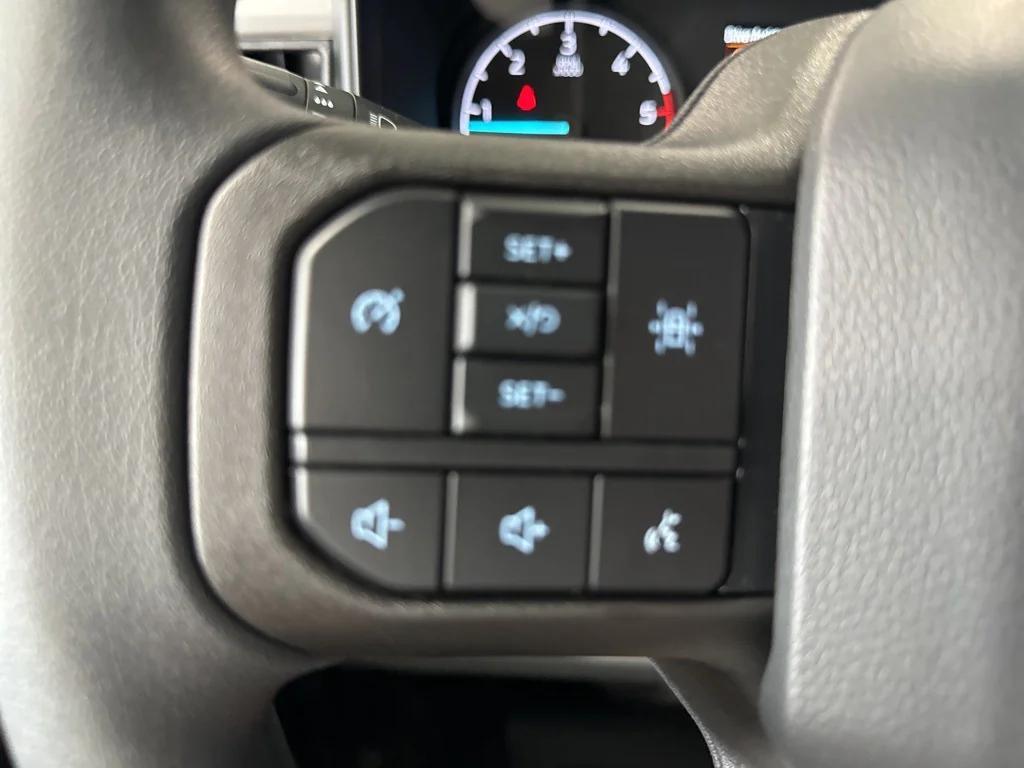 new 2024 Ford F-350 car, priced at $53,980