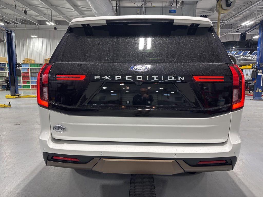 new 2025 Ford Expedition car, priced at $87,910