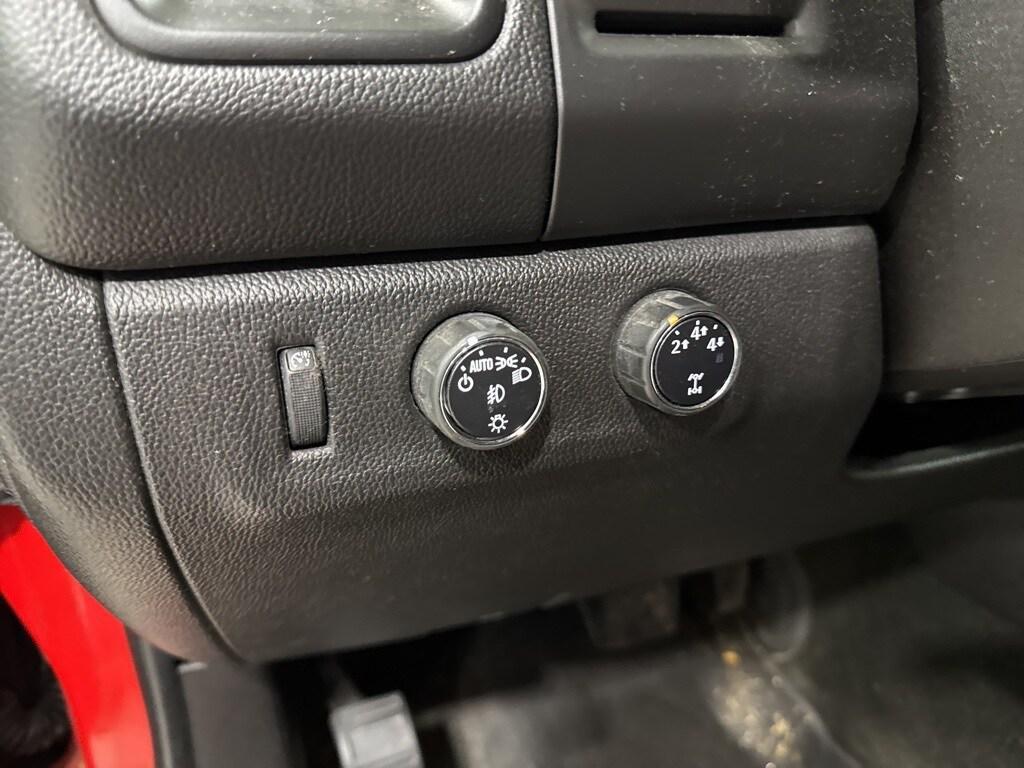 used 2015 Chevrolet Colorado car, priced at $18,242