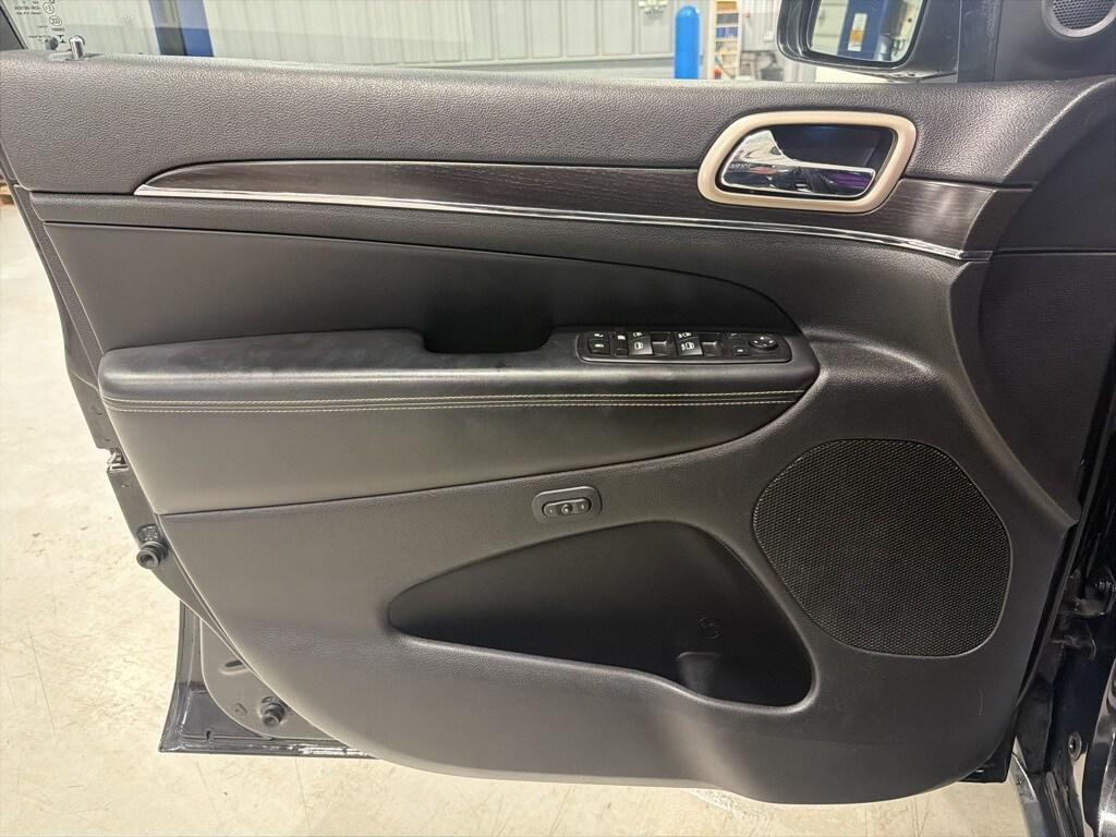 used 2014 Jeep Grand Cherokee car, priced at $10,490