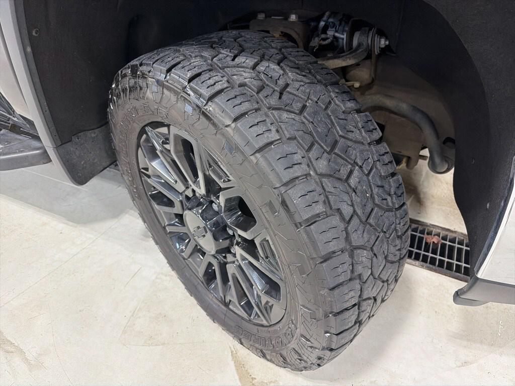 used 2024 Chevrolet Silverado 2500 car, priced at $58,374