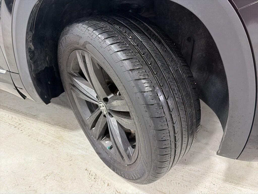 used 2022 Volkswagen Atlas Cross Sport car, priced at $29,000