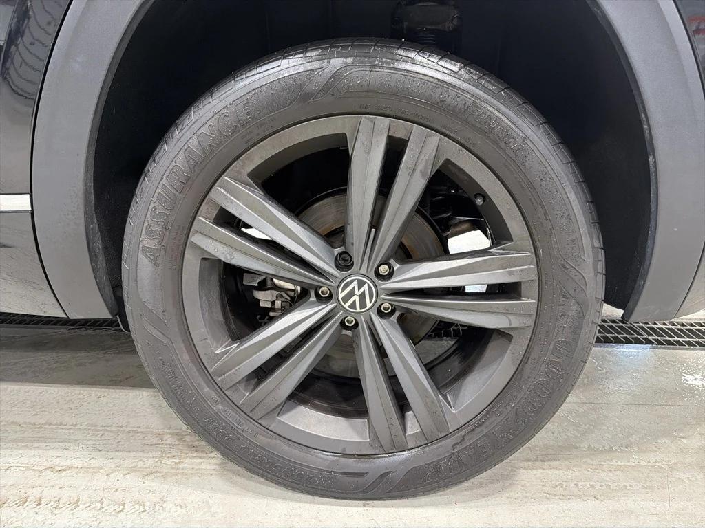 used 2022 Volkswagen Atlas Cross Sport car, priced at $29,000