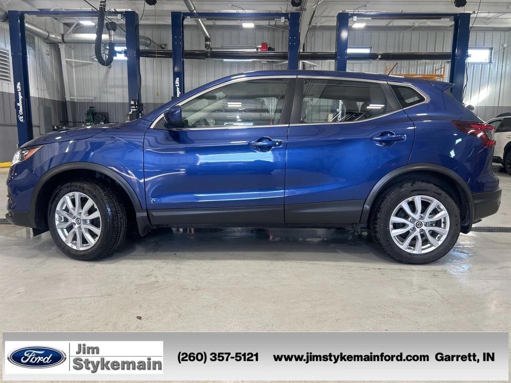 used 2022 Nissan Rogue Sport car, priced at $17,994