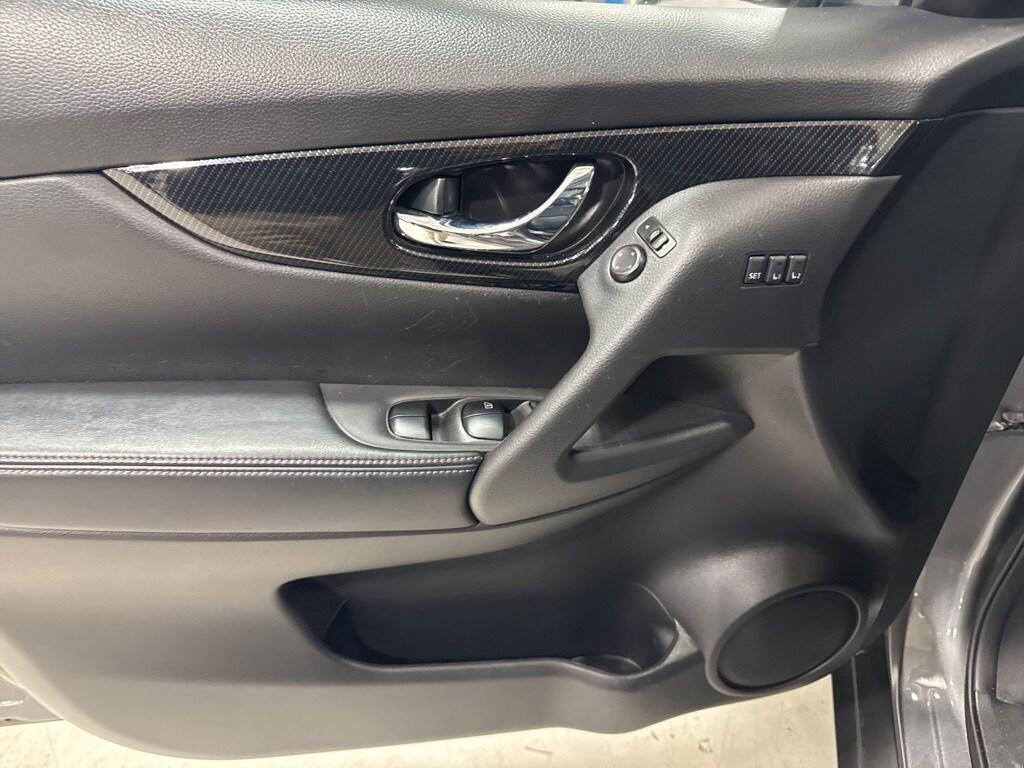 used 2017 Nissan Rogue car, priced at $13,699