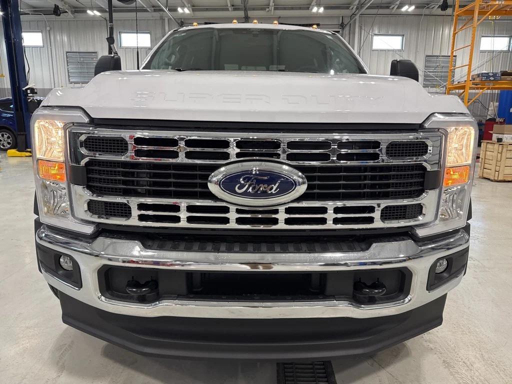 new 2025 Ford F-450 car, priced at $75,555