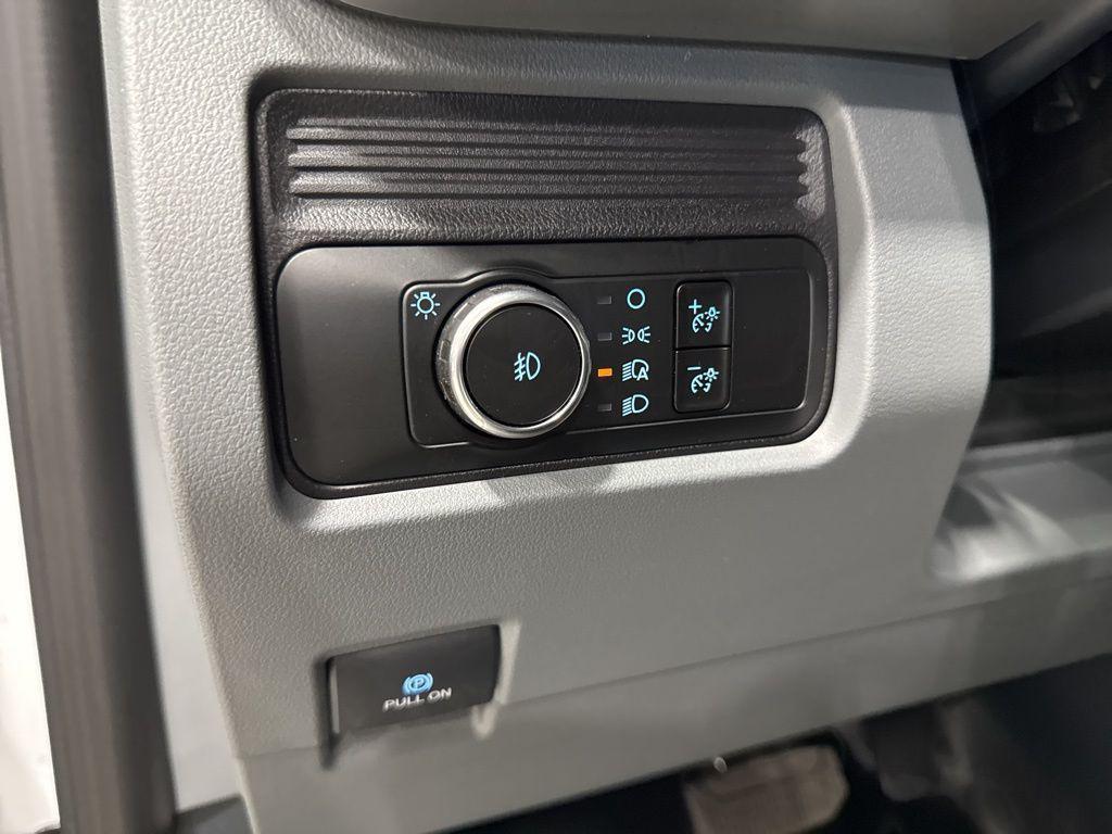 new 2025 Ford F-450 car, priced at $75,555