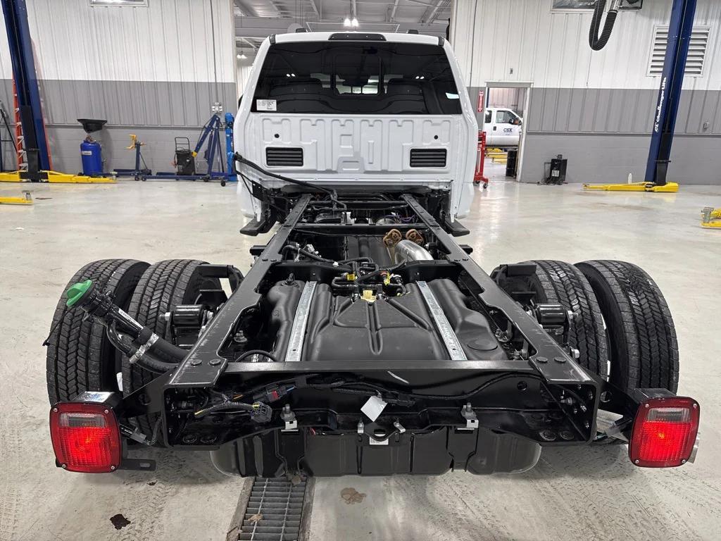 new 2025 Ford F-450 car, priced at $75,555