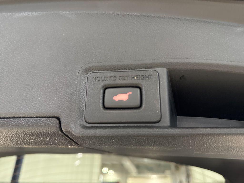 used 2021 Acura RDX car, priced at $32,979