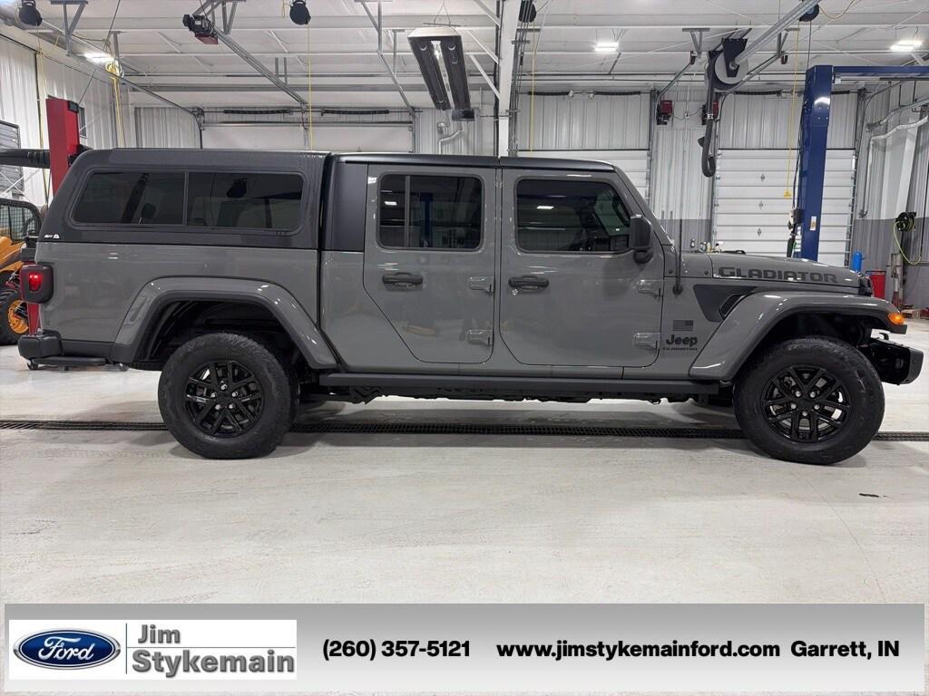 used 2023 Jeep Gladiator car, priced at $27,987