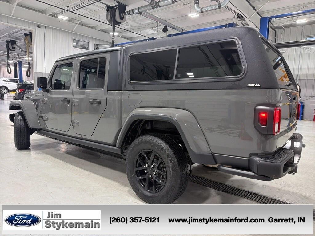 used 2023 Jeep Gladiator car, priced at $27,987