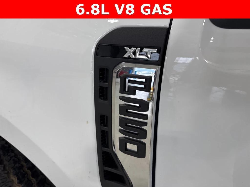 new 2025 Ford F-250 car, priced at $54,665