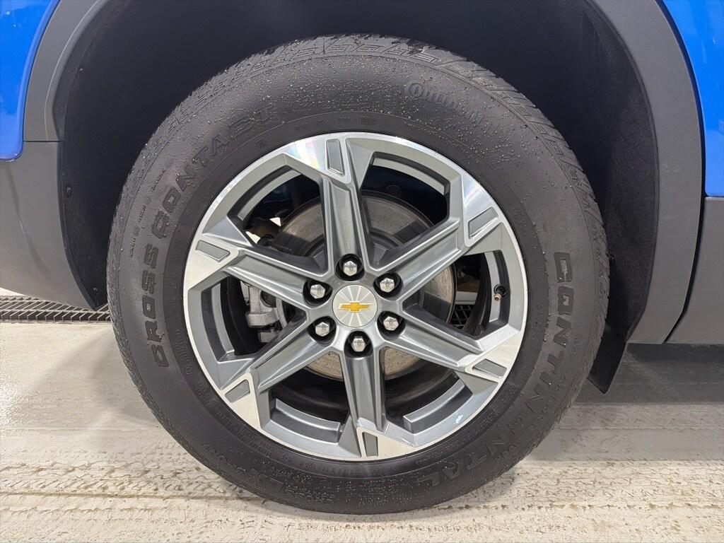 used 2024 Chevrolet Blazer car, priced at $25,283