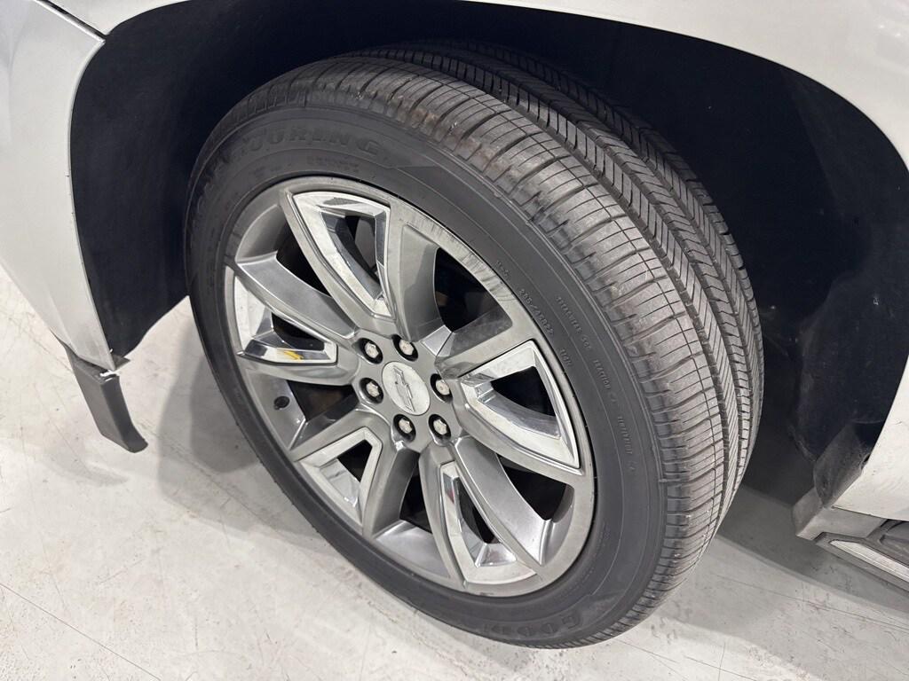 used 2015 Chevrolet Suburban car, priced at $20,499