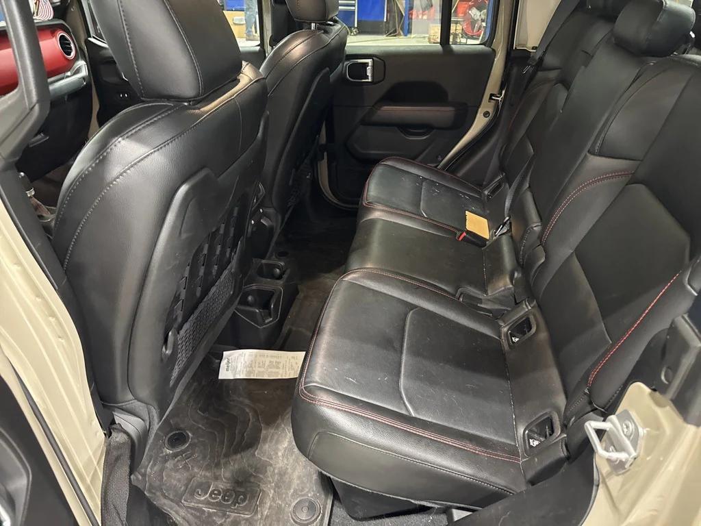 used 2022 Jeep Gladiator car, priced at $35,654