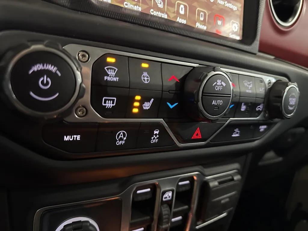 used 2022 Jeep Gladiator car, priced at $35,654