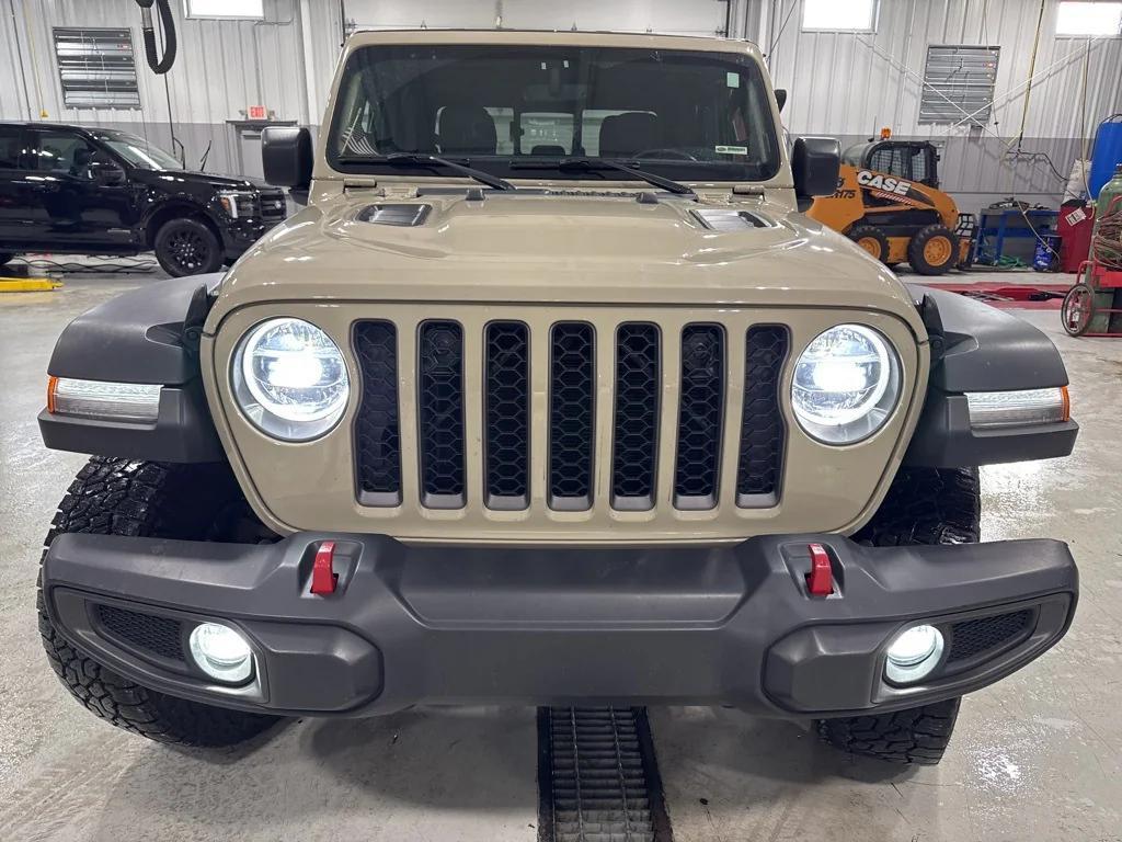 used 2022 Jeep Gladiator car, priced at $35,654