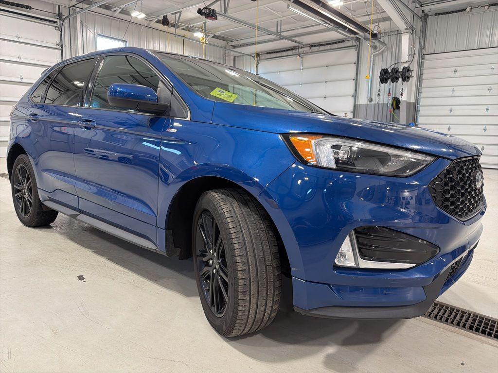 used 2023 Ford Edge car, priced at $27,000