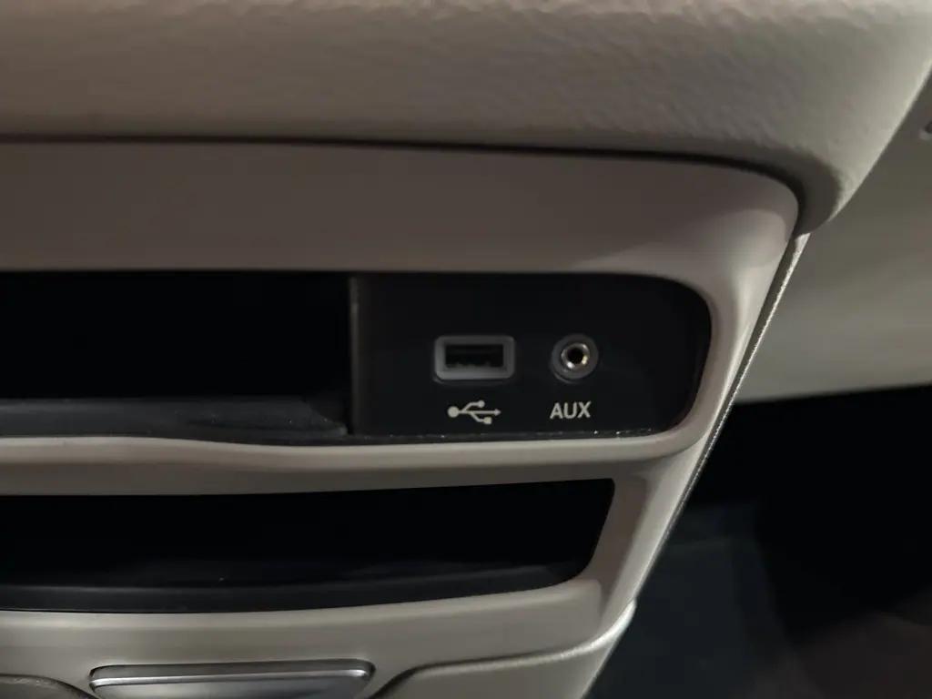 used 2020 Chrysler Pacifica car, priced at $18,800