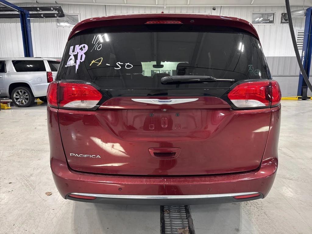 used 2020 Chrysler Pacifica car, priced at $18,800